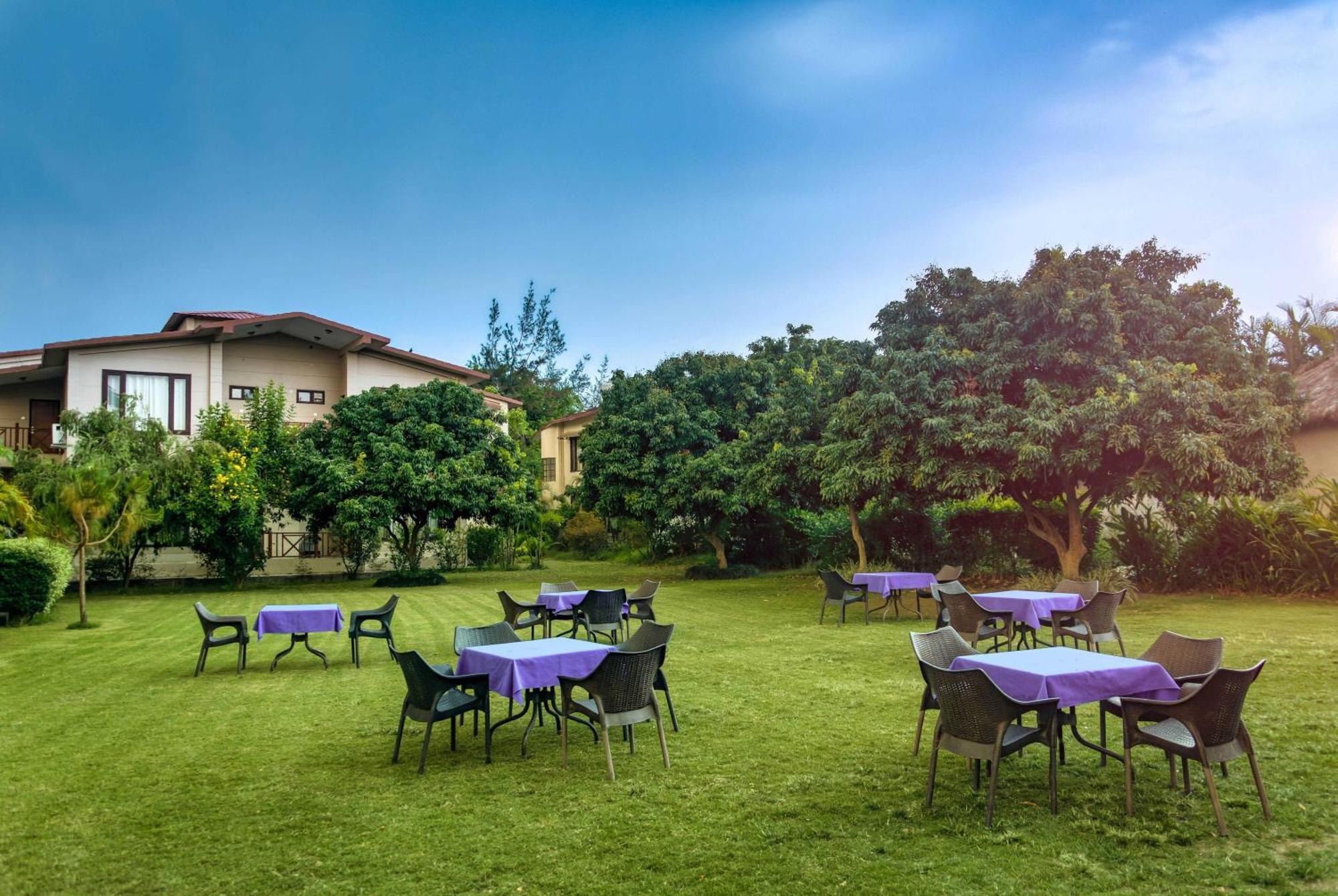 Vila Sunday Alaya Corbett Ramnagar  Exteriér fotografie